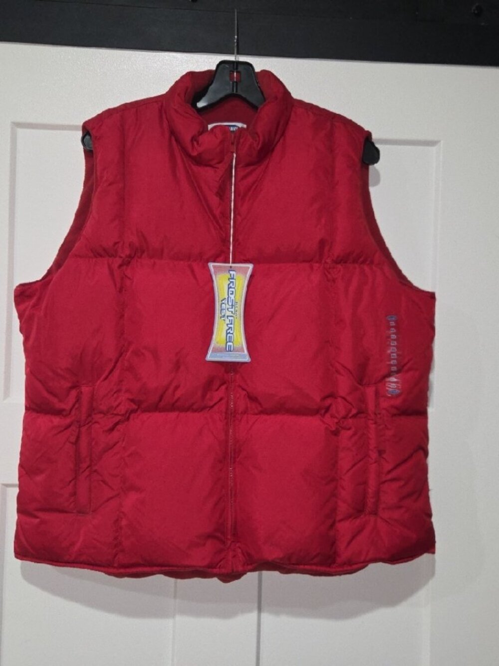 Old Navy Frost Free Vest XL NWT Red Water Resistant
